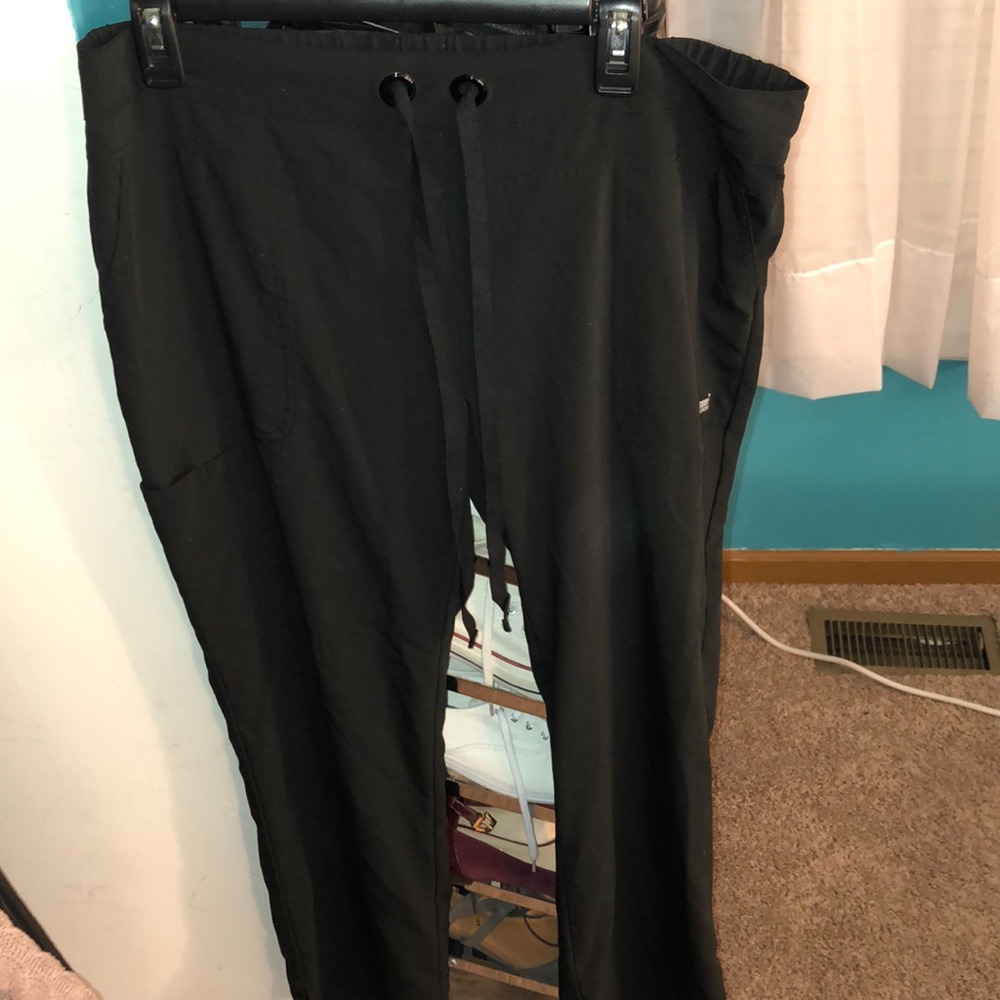 Scrub pants